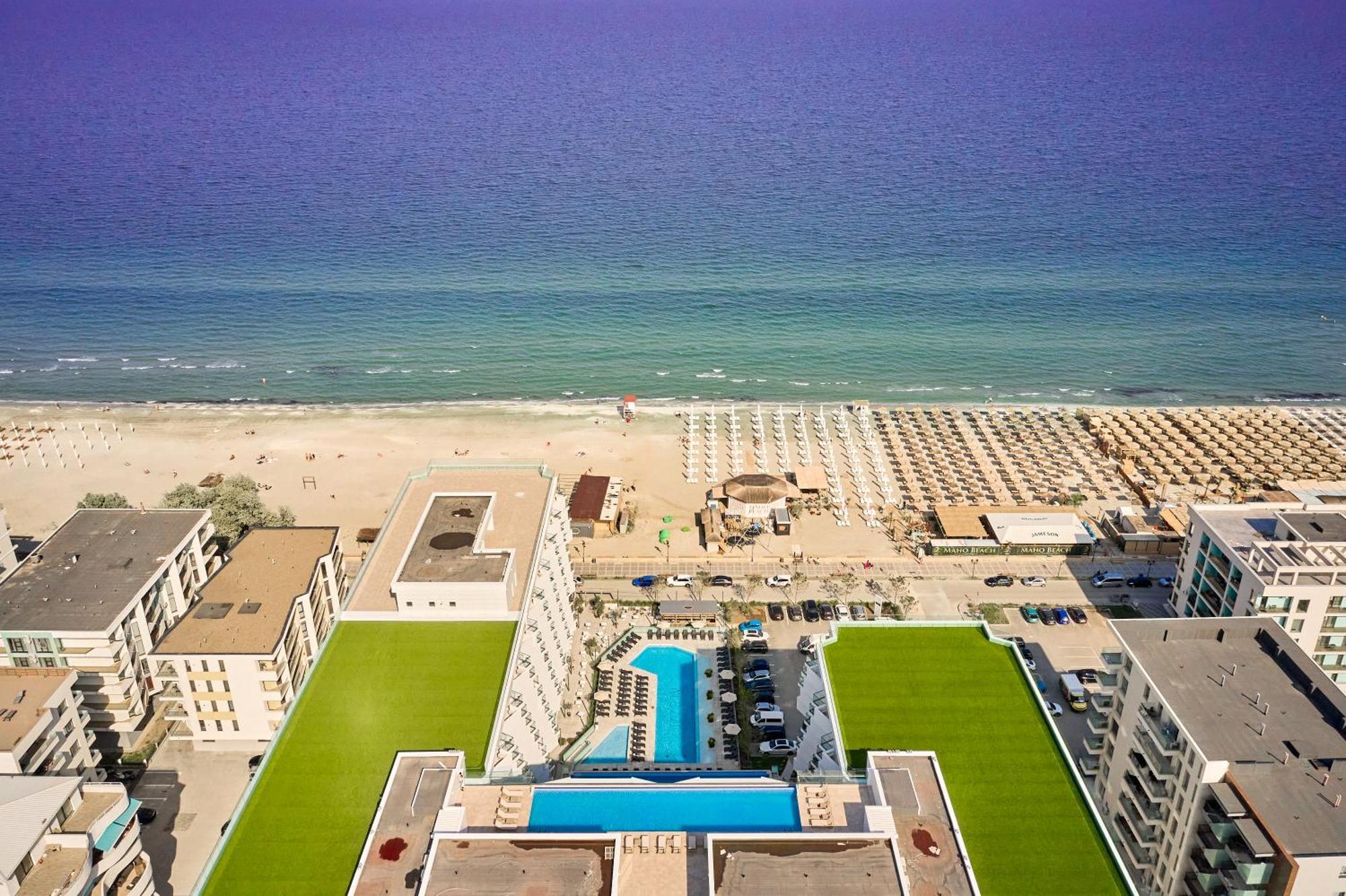 Yuma - Infinity Pool &